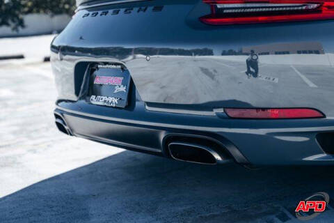 2017 Porsche 911 Carrera