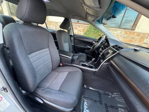 2016 Toyota Camry LE