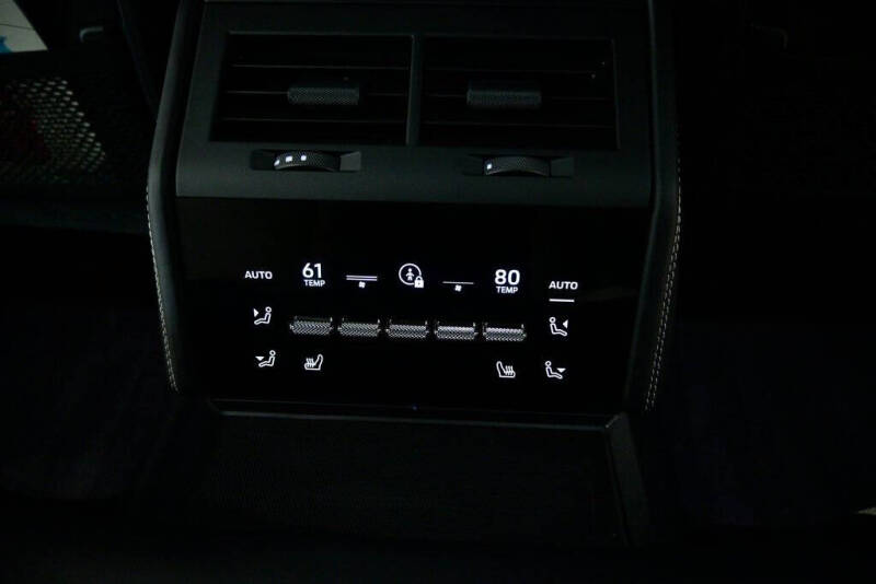 2025 Porsche Panamera 4