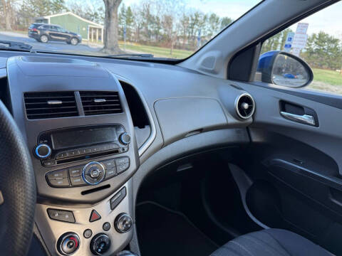 2013 Chevrolet Sonic LT Auto