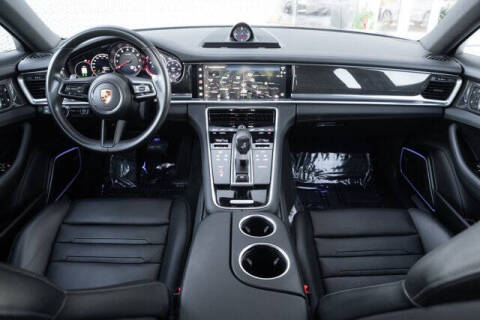 2023 Porsche Panamera 4