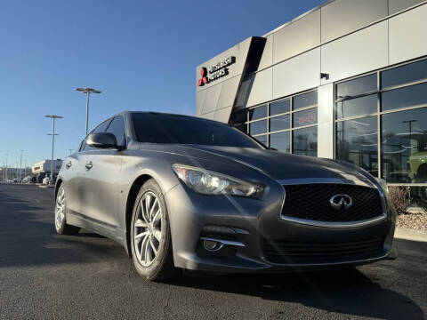 2015 Infiniti Q50 Premium