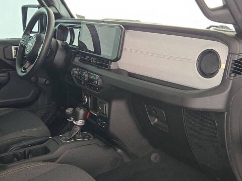 2024 Jeep Gladiator Sport