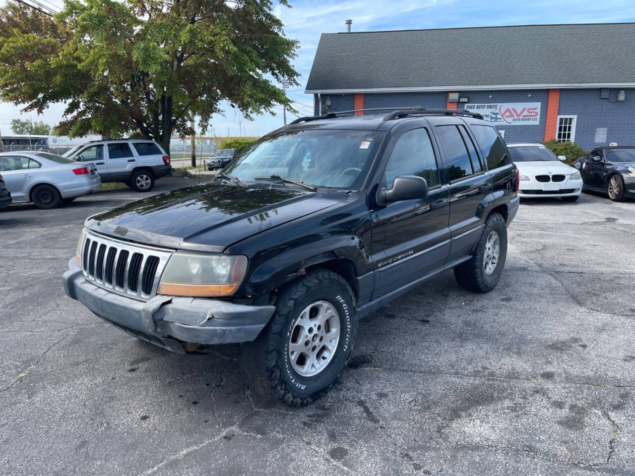 2000 Jeep Grand Cherokee for sale at AVS AUTO GROUP LLC in CLEVELAND, OH