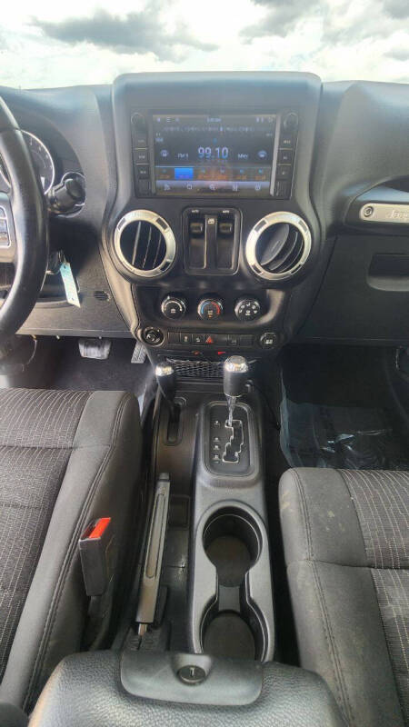 2012 Jeep Wrangler Sahara