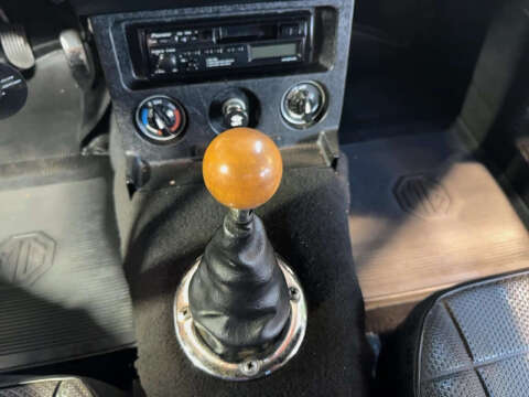 1977 MG MGB