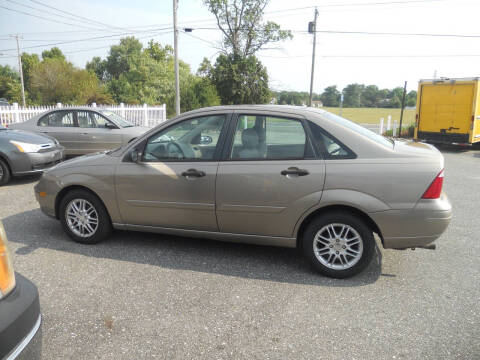 2005 Ford Focus ZX4 SE