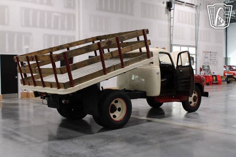 1953 Chevrolet 4400
