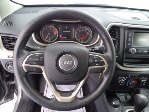 2016 Jeep Cherokee Sport