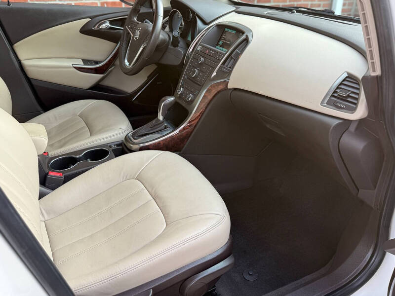 2013 Buick Verano Leather Group