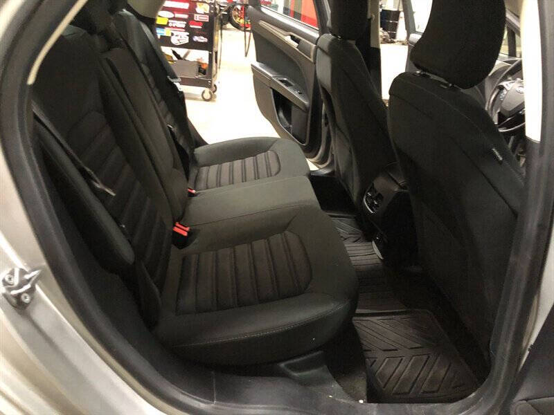 2018 Ford Fusion Hybrid SE