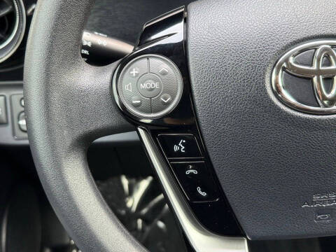 2018 Toyota Prius c Two