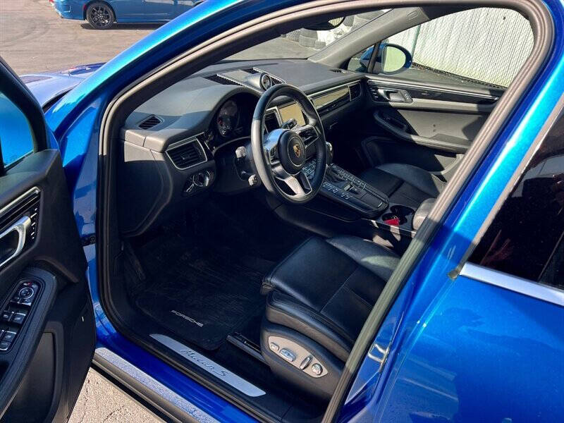 2016 Porsche Macan S