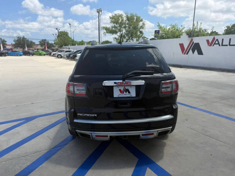 2016 GMC Acadia Denali