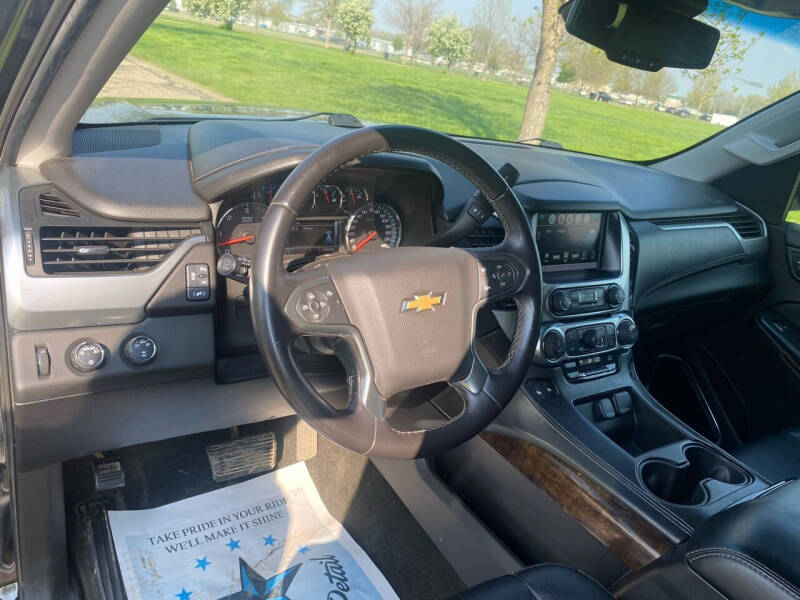 2016 Chevrolet Suburban LT