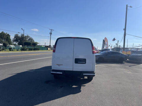 2019 Chevrolet Express 2500