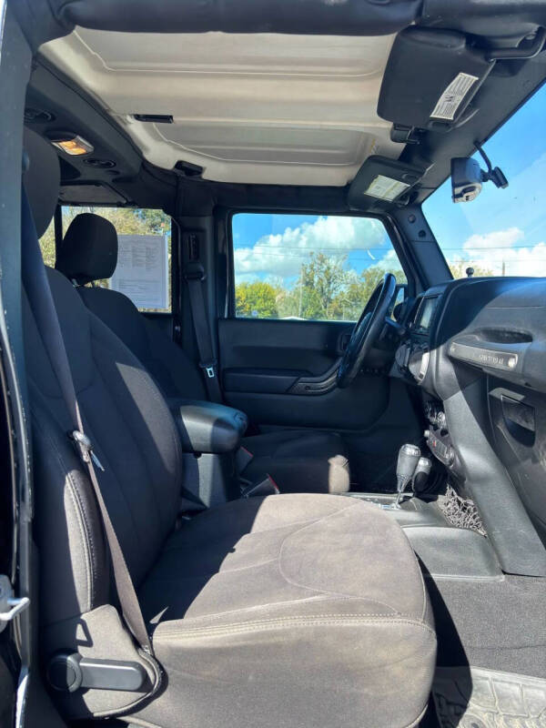 2017 Jeep Wrangler Unlimited Willys Wheeler W