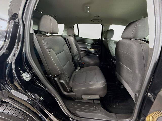 2022 GMC Acadia SLE