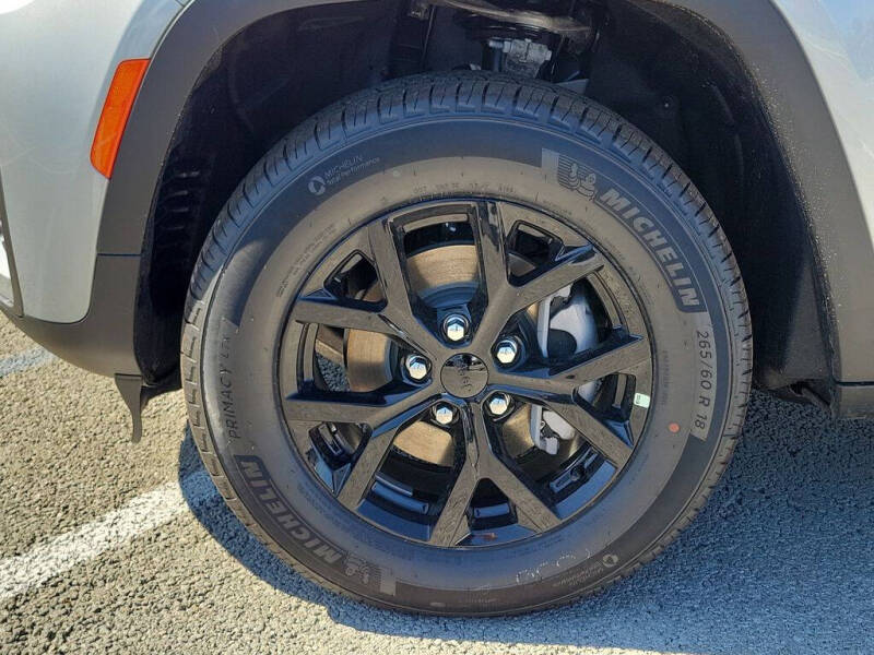 2026 Jeep Grand Cherokee Altitude