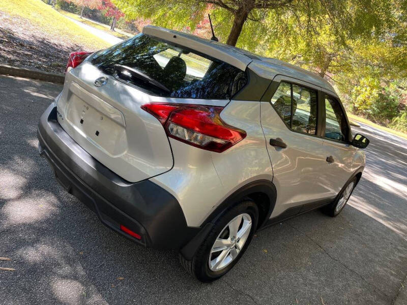 2019 Nissan Kicks S