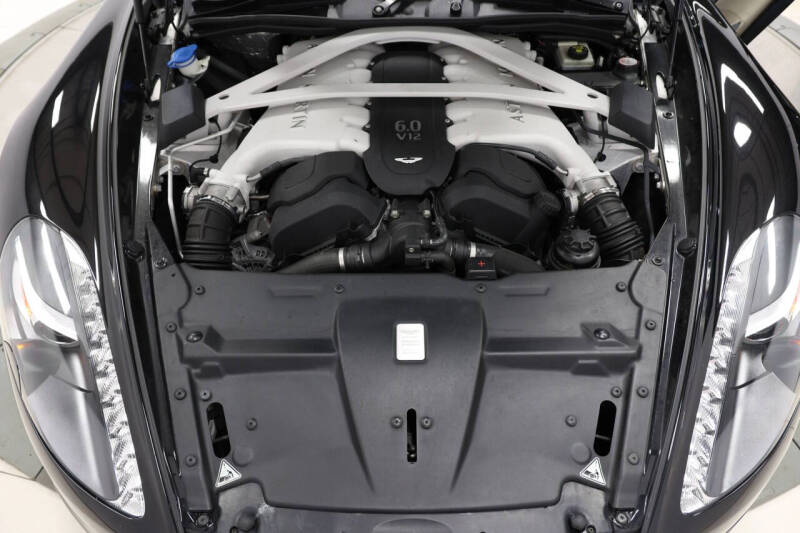 2016 Aston Martin Vanquish