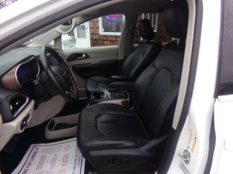 2017 Chrysler Pacifica Touring Plus