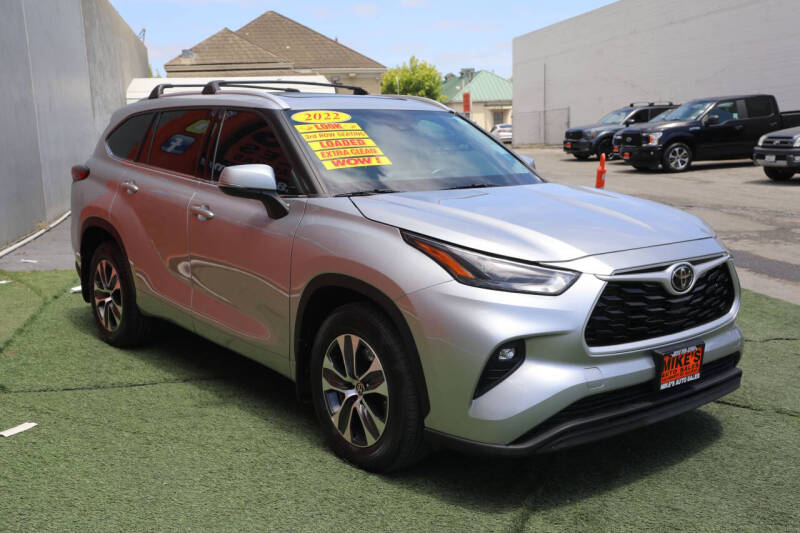 2022 Toyota Highlander XLE