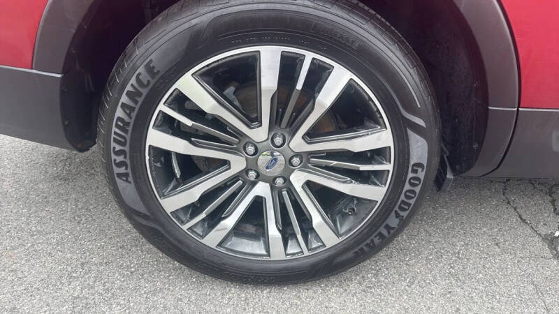 2017 Ford Explorer Platinum