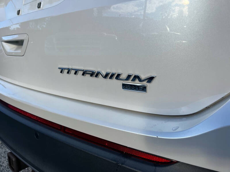 2016 Ford Edge Titanium photo 8