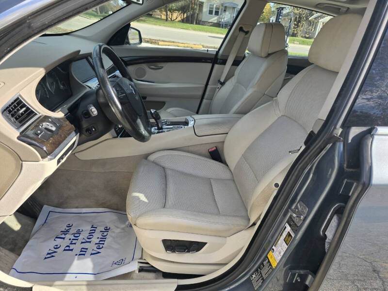 2011 BMW 5 Series 550i xDrive Gran Turismo