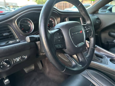 2016 Dodge Challenger R/T Plus