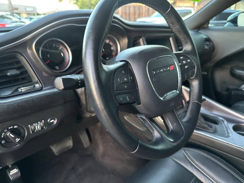 2016 Dodge Challenger R/T Plus