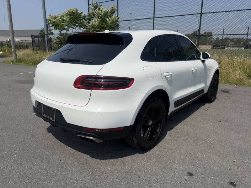 2018 Porsche Macan