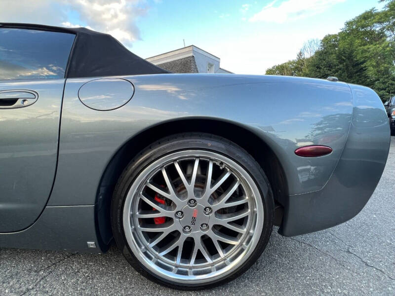 2004 Chevrolet Corvette
