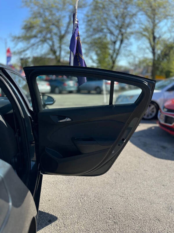 2017 Chevrolet Cruze LT Auto