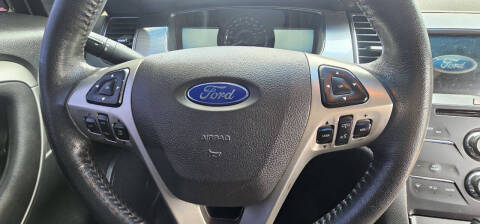 2018 Ford Taurus SEL