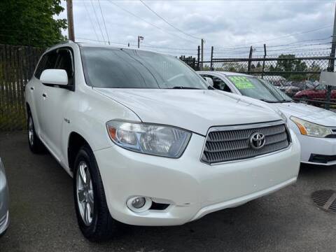 2010 Toyota Highlander Hybrid for sale at Steve & Sons Auto Sales in Happy Valley OR