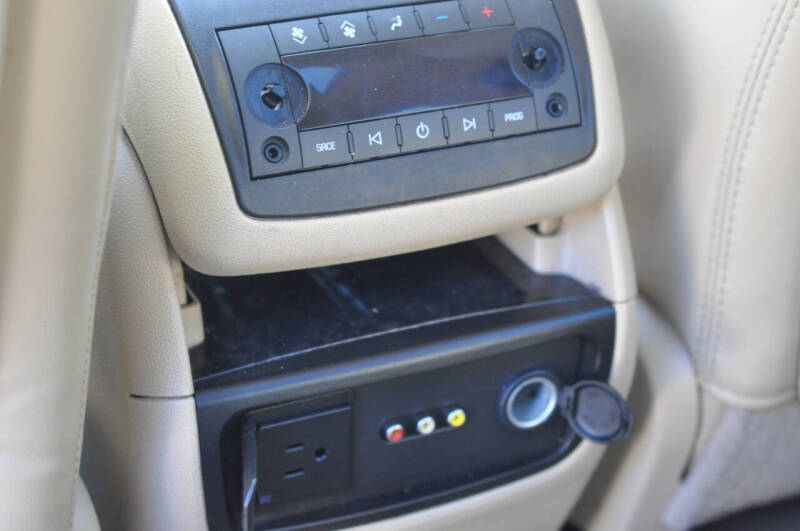 2012 GMC Acadia Denali