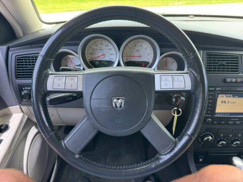 2005 Dodge Magnum RT
