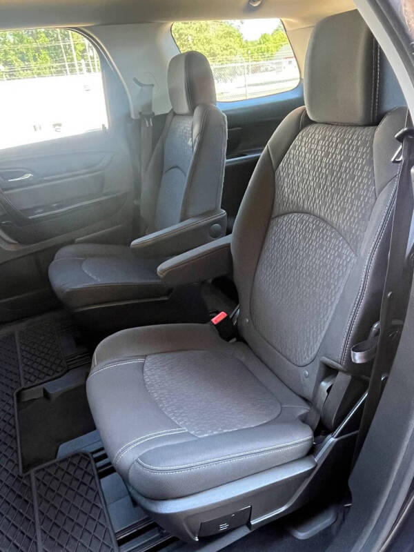 2015 GMC Acadia SLE-2