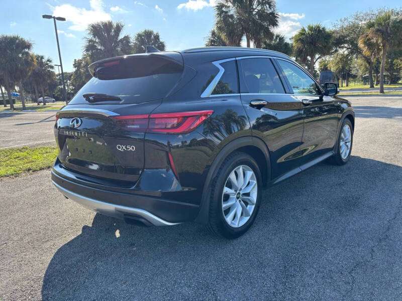 2019 Infiniti QX50 Essential