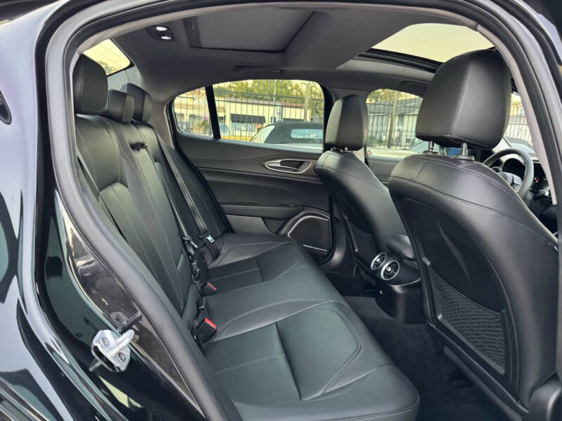 2018 Alfa Romeo Giulia Ti Lusso