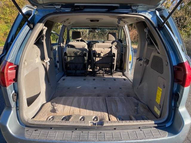 2005 Toyota Sienna