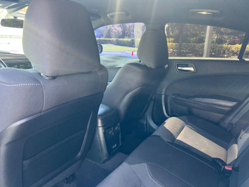 2019 Dodge Charger SXT