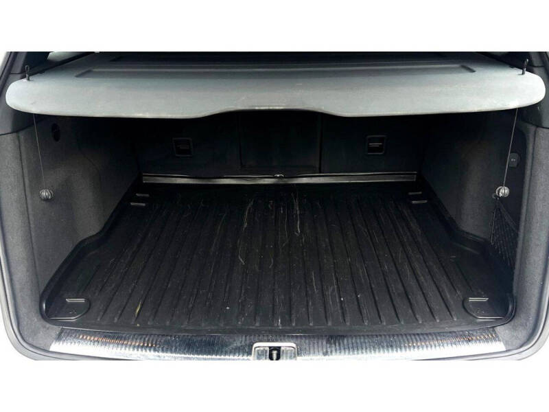 2012 Audi Q5 3.2 quattro Premium Plus