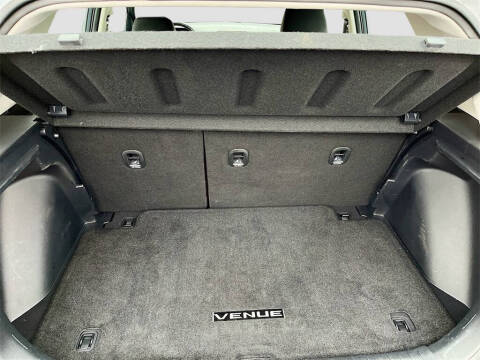 2024 Hyundai Venue SEL