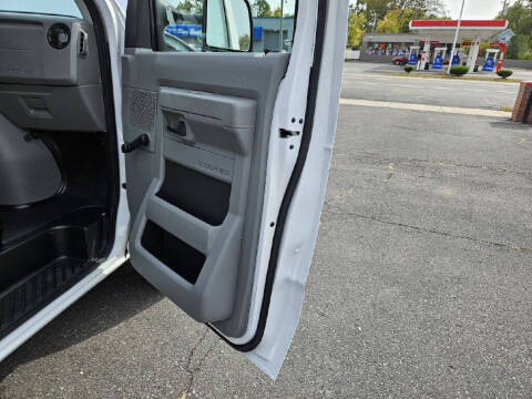 2014 Ford E-Series E-150