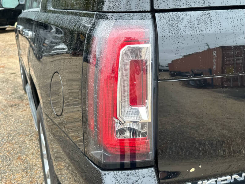 2017 GMC Yukon Denali