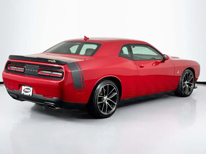 2016 Dodge Challenger R/T Scat Pack
