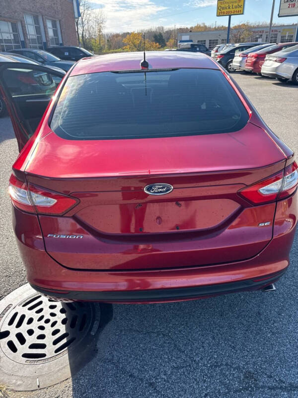 2013 Ford Fusion SE